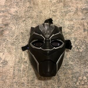 Black Panther Light Up Mask